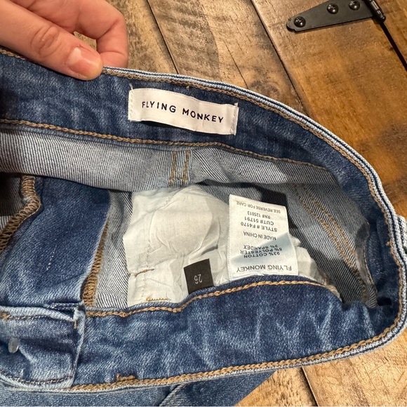 Flying Monkey Buckle High Rise Flare Medium Blue Wash Stretch Denim Jean Size 26 - Picture 9 of 14